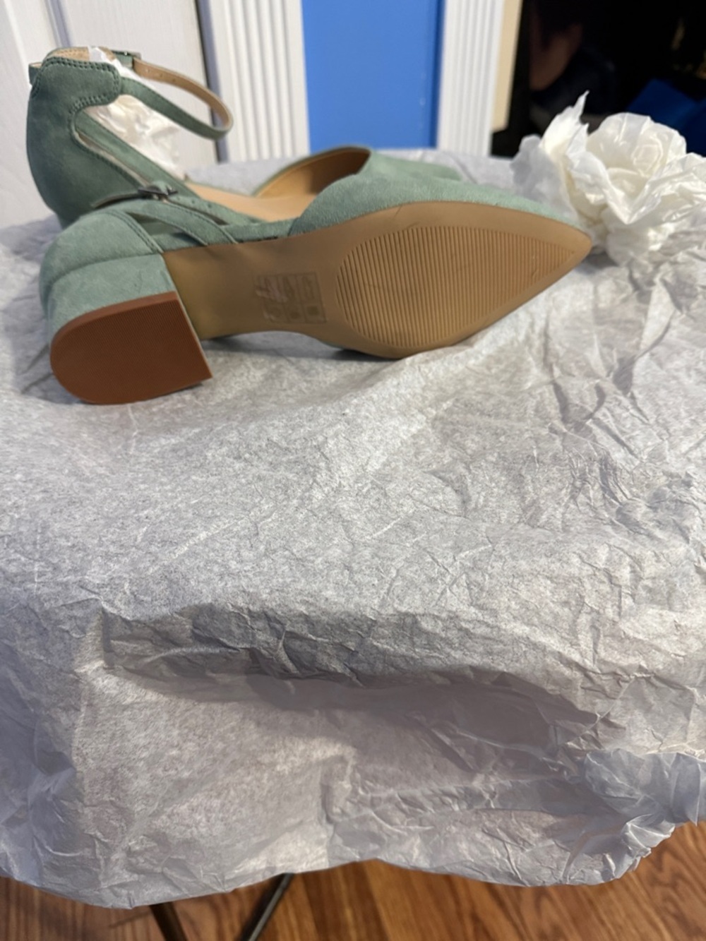 Classic MTL 1980 Women's Ankle-Strap Pointed Toe with 1”block heel in Sage Green - Picture 5 of 6
